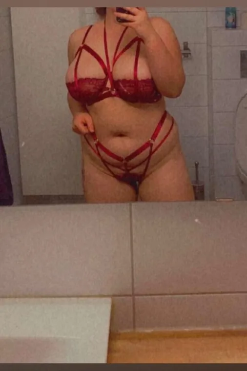 Curvygalxxx – norsk OnlyFans-skaper