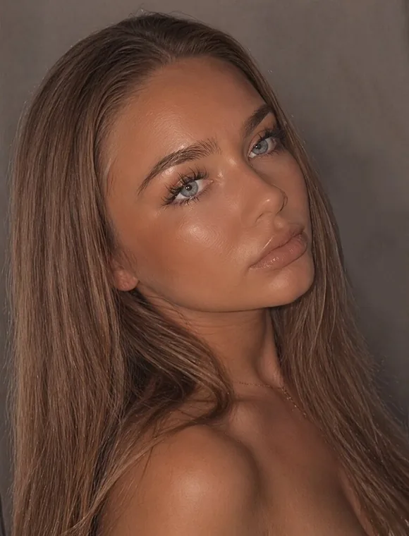 Enireves – norsk OnlyFans-skaper