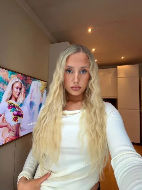 Julie – norsk OnlyFans-skaper