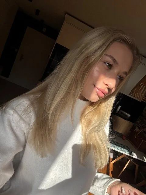 Luna_lunde – norsk OnlyFans-skaper